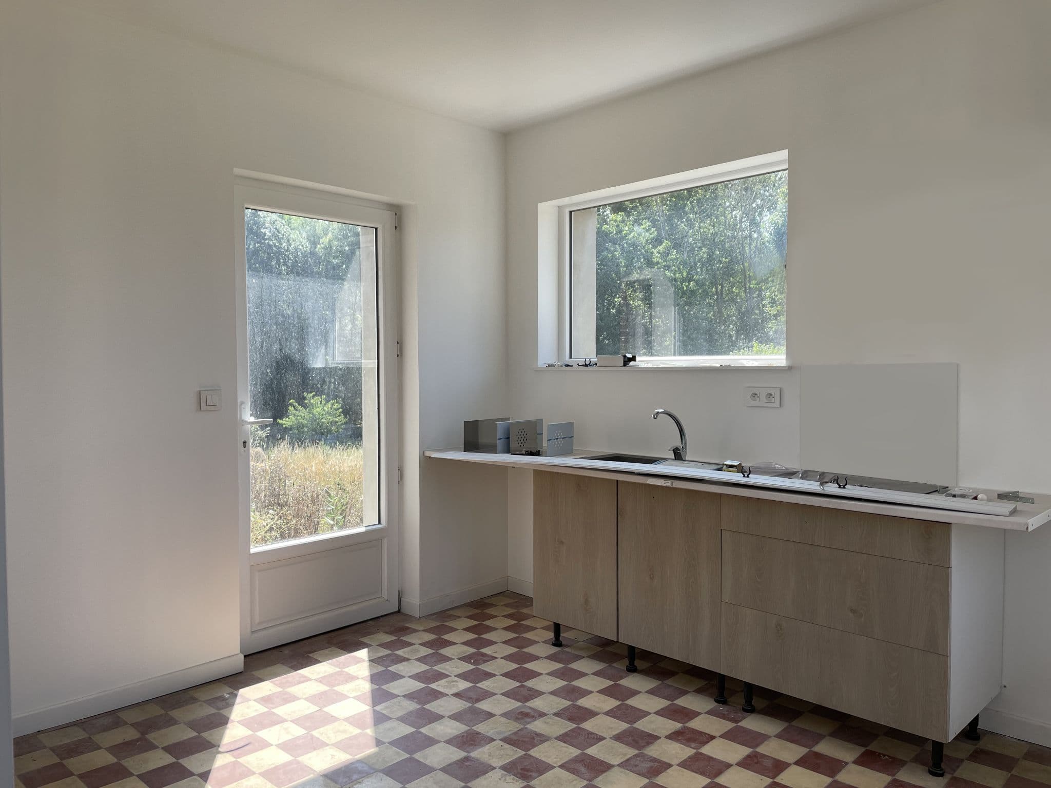 RÉNOVATION DE MAISON — Douilly — chantier, vue 1